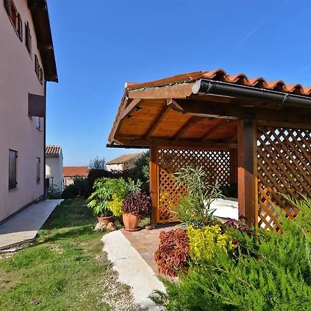 Apartman 1945 Bale