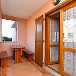 Apartman 1945 *